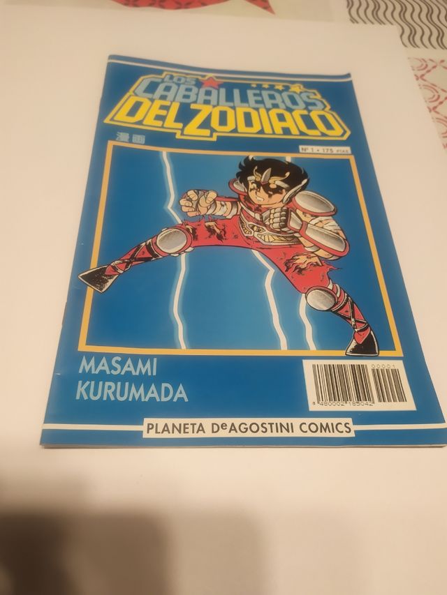 Comics Caballeros del zodiaco.