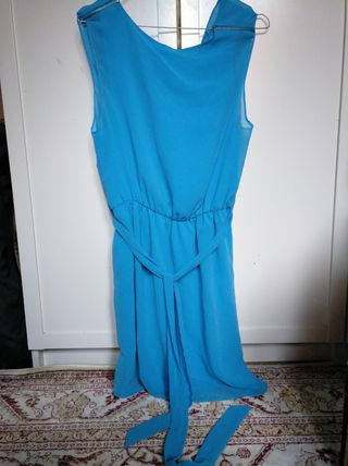 Vestido de gasa azul con cinturón talla M