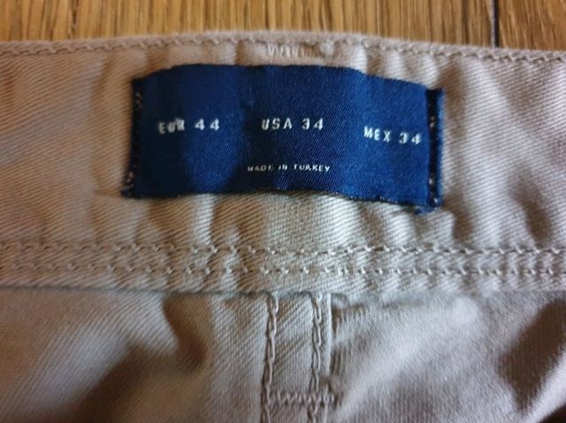 Pantalón Chino Zara 