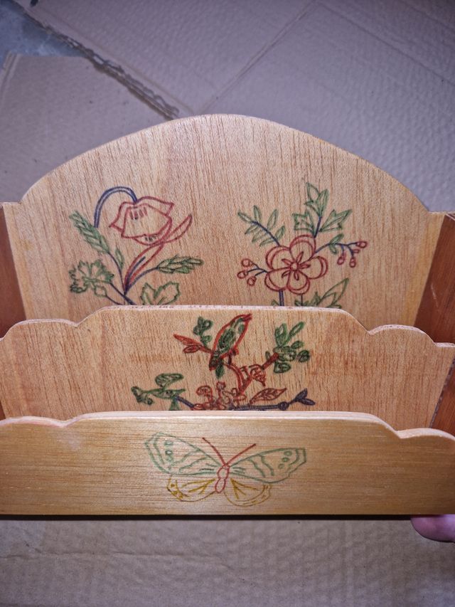 estantería o joyero