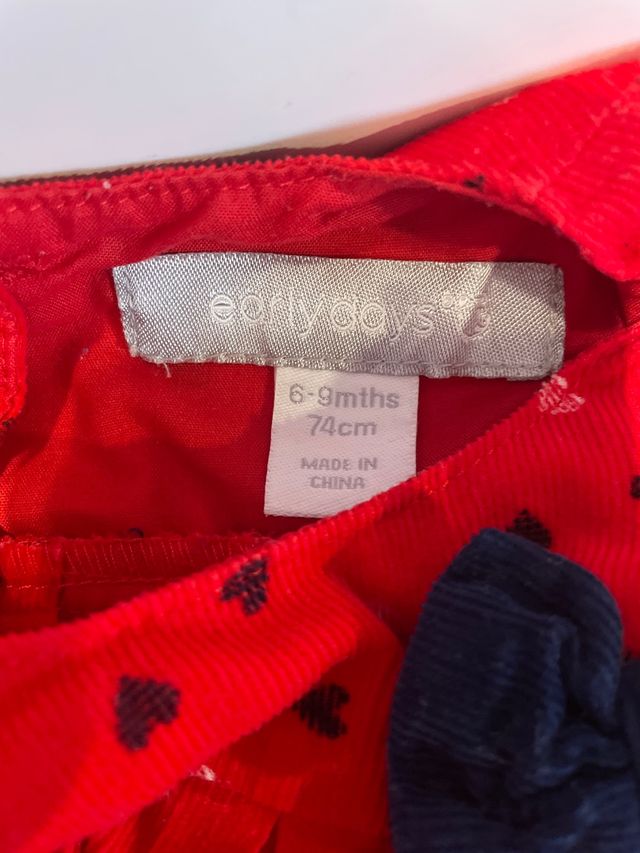 Vestido bebé T.6-9meses (da talla)