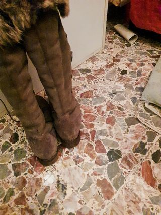 Stivaletti scamosciati con pelliccia 36