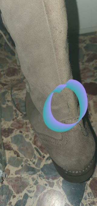 Stivaletti scamosciati con pelliccia 36