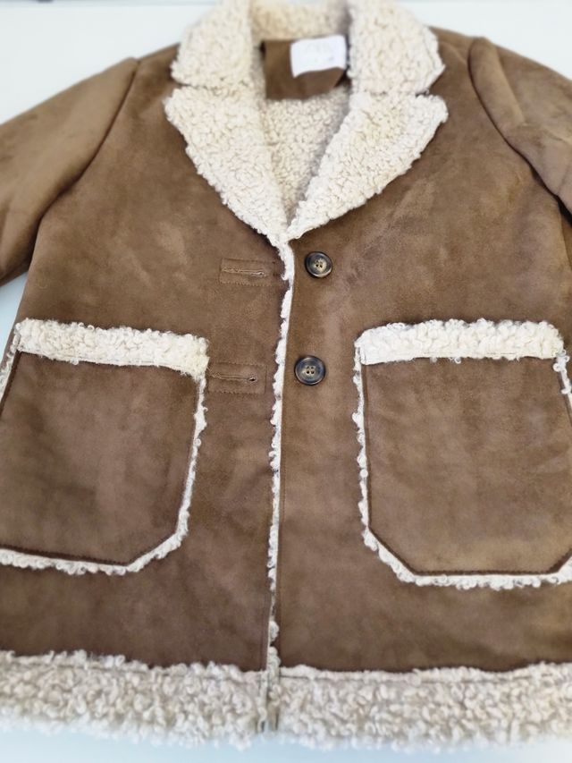 Abrigo Antelina Niña