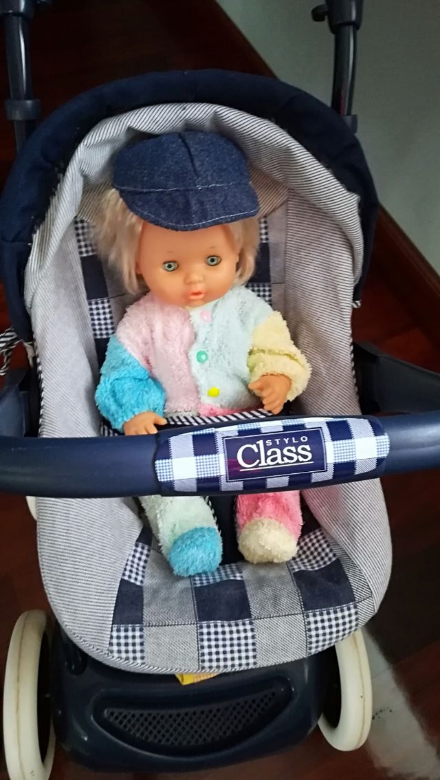STYLO CLASS CON MUÑECO INCLUIDO.