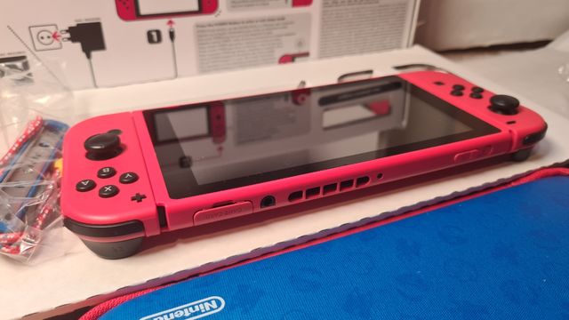 Nintendo switch EDICIÓN ESPECIAL MARIO ROJO Y AZUL