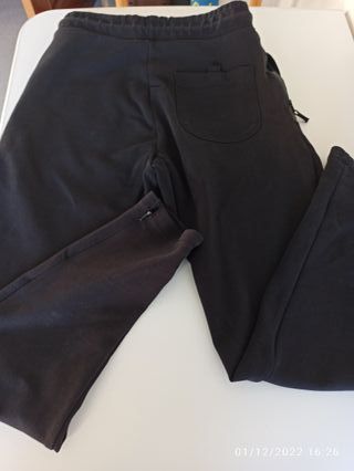 Pantalón talla S de marca Zara