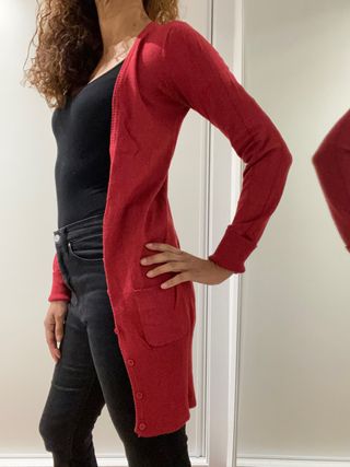 Chaqueta larga roja. Bershka. M