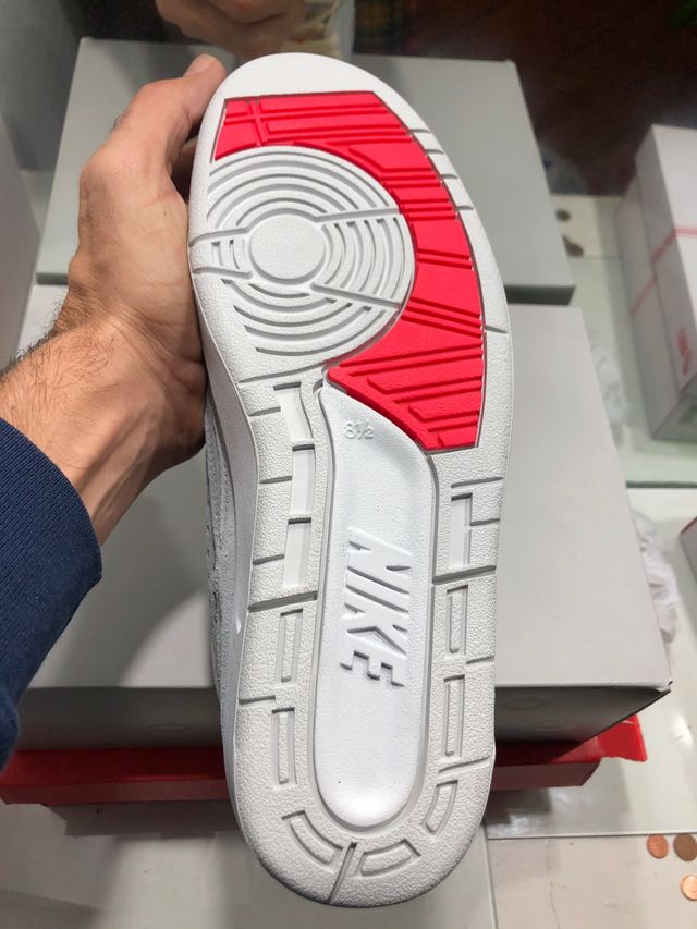 Nike Jordan 2 Retro Union grey frog