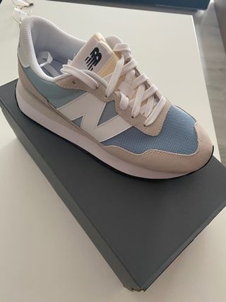New balance 235 de segunda mano por 60 EUR en Murcia en WALLAPOP