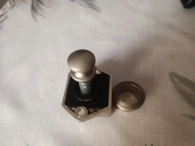 pestillo cajones camper