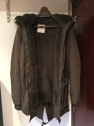 Parka militar con capucha y forro desmontable