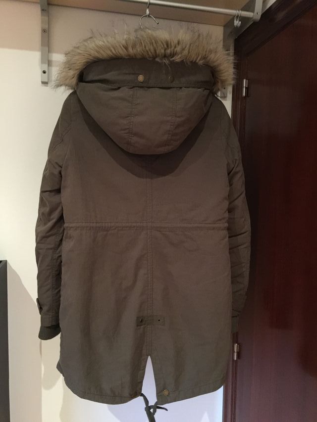 Parka militar con capucha y forro desmontable