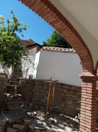 MURO DE PIEDRA DE SILLERIA O MAMPOSTERIA