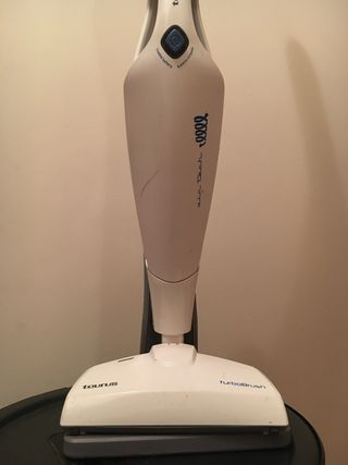 Aspiradora escoba taurus