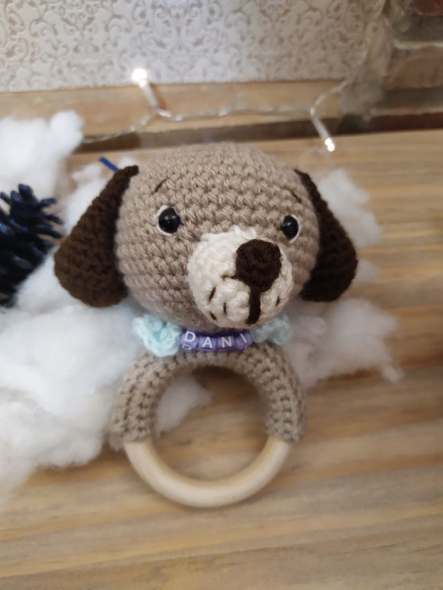 Sonajero perrito amigurumi