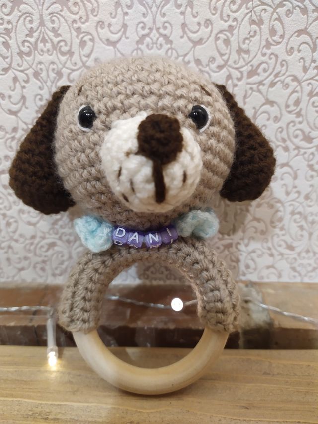 Sonajero perrito amigurumi