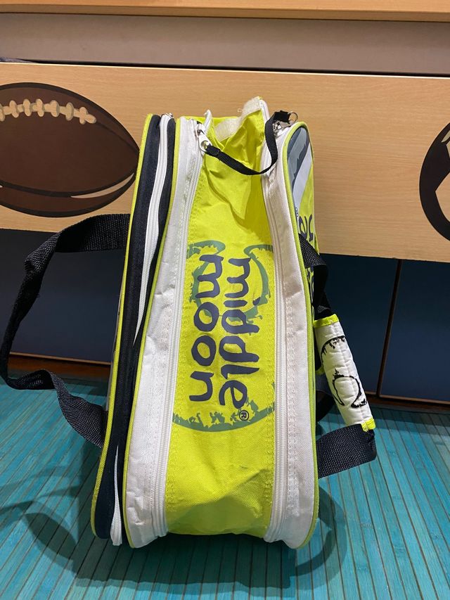 Middle Moon paletero