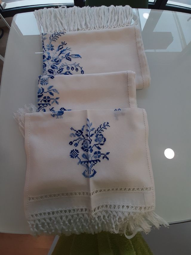 Juego toallas de lagartera