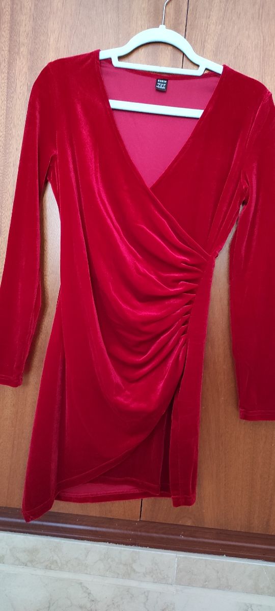 VESTIDO CORTO ROJO MANGAS LARGAS
