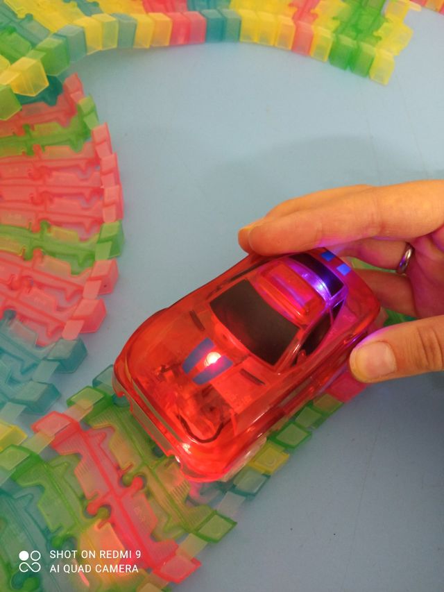 Pista Magic Tracs con un coche