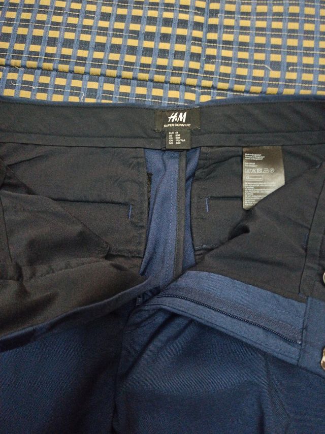 traje chaqueta y pantalón azul hombre