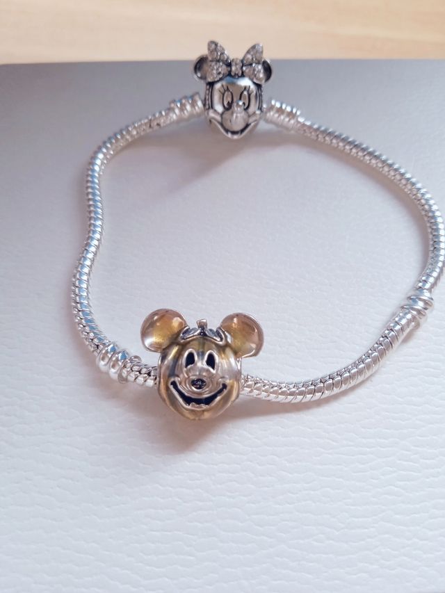 charm Mickey Boo 🎃