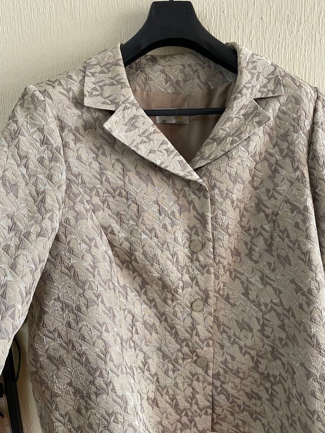 Blazer nude estampada- saga 