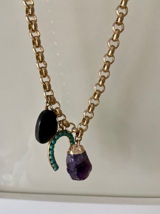 Collar zara con piedras