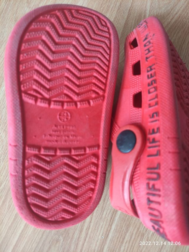 zuecos niñ@ talla 24-25