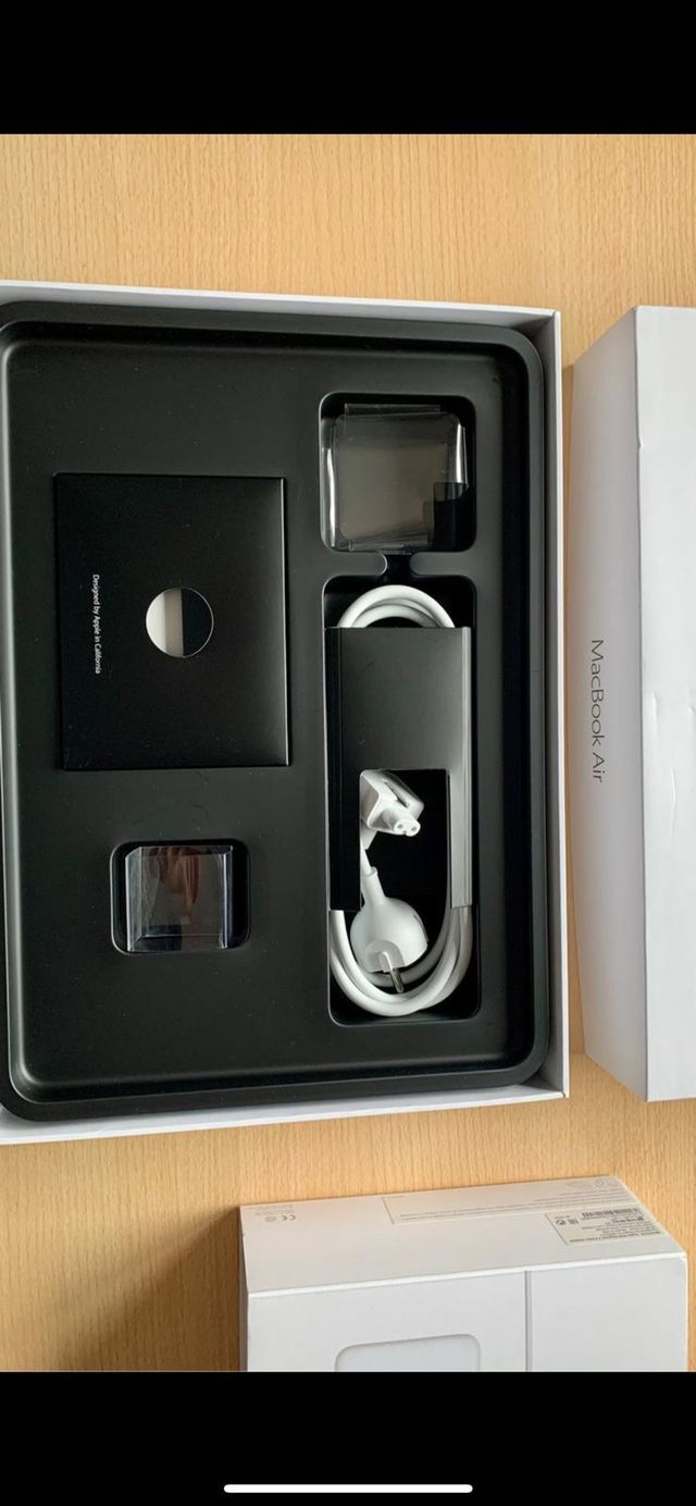 MacBook Air 13'' 256 GB (2018) como a estrenar