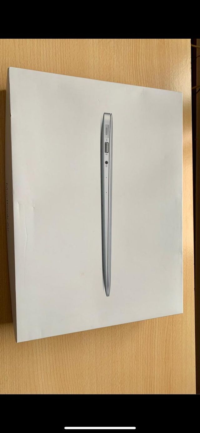 MacBook Air 13'' 256 GB (2018) como a estrenar