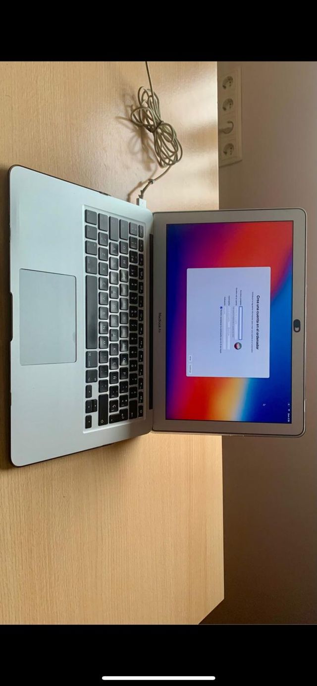 MacBook Air 13'' 256 GB (2018) como a estrenar