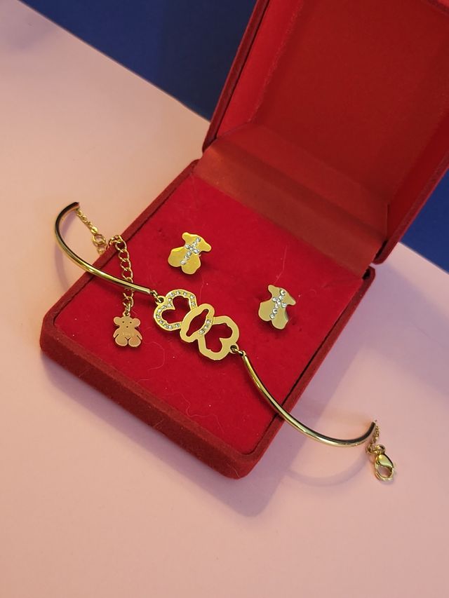 pulseras, conjuntos, etc... To us