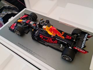 Red Bull RB16 B 1/18 Verstapen WC 2021 GP Mónaco