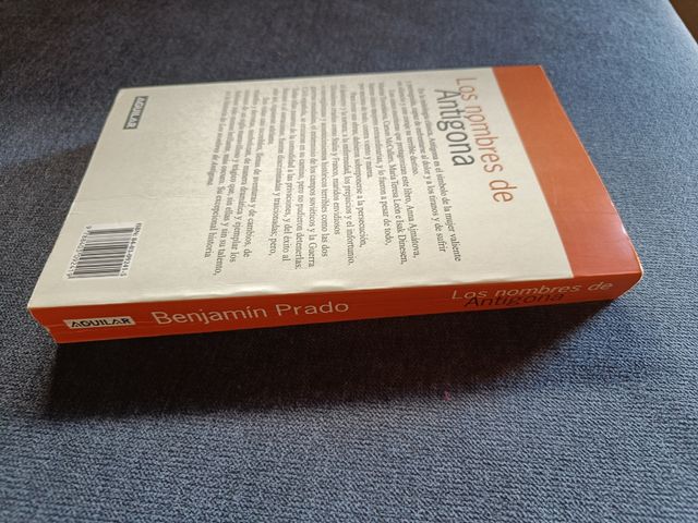 Los nombres de Antígona