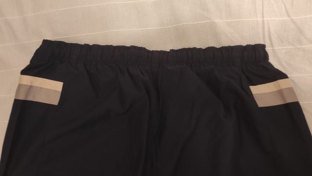 Pantalón de chandal marca Avia