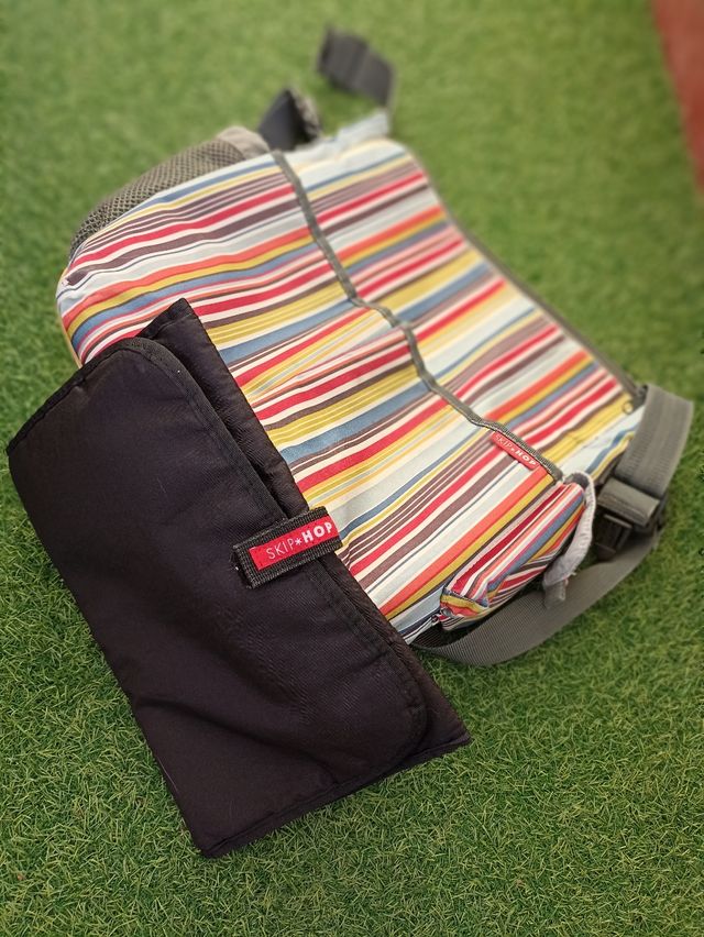 Bolso carro Skip Hop