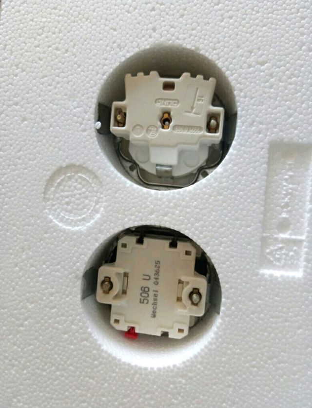 Interruptor y enchufe Jung AS 500