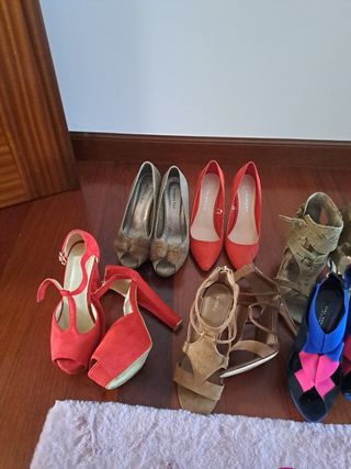 lote de zapatos y sandalias de tacón por 50 euros 