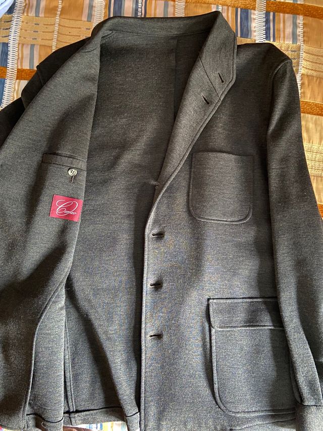 Chaqueta de punto modelo Tebas. Cárdigan