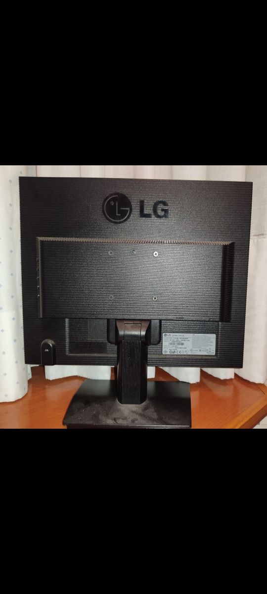 Monitor LG 19'