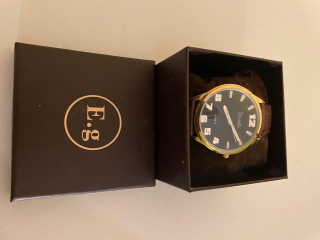 Reloj pulsera marca EG