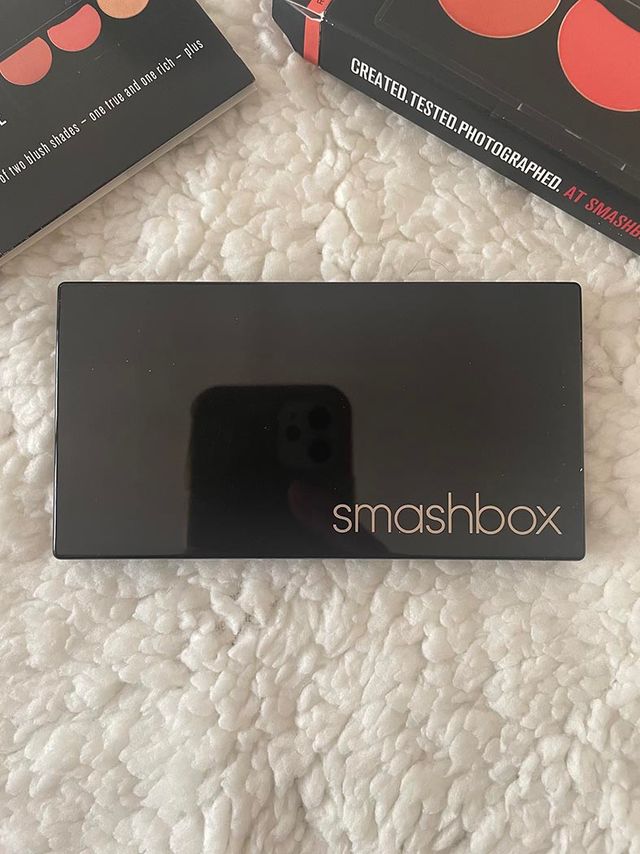 Palette blush e illuminante in Culver City Coral