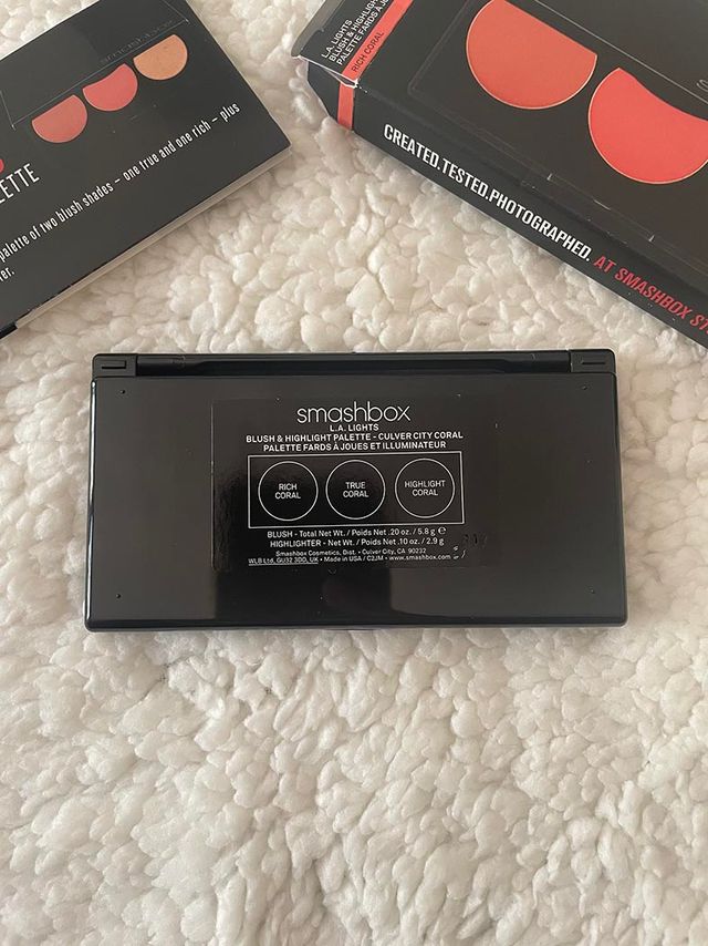 Palette blush e illuminante in Culver City Coral