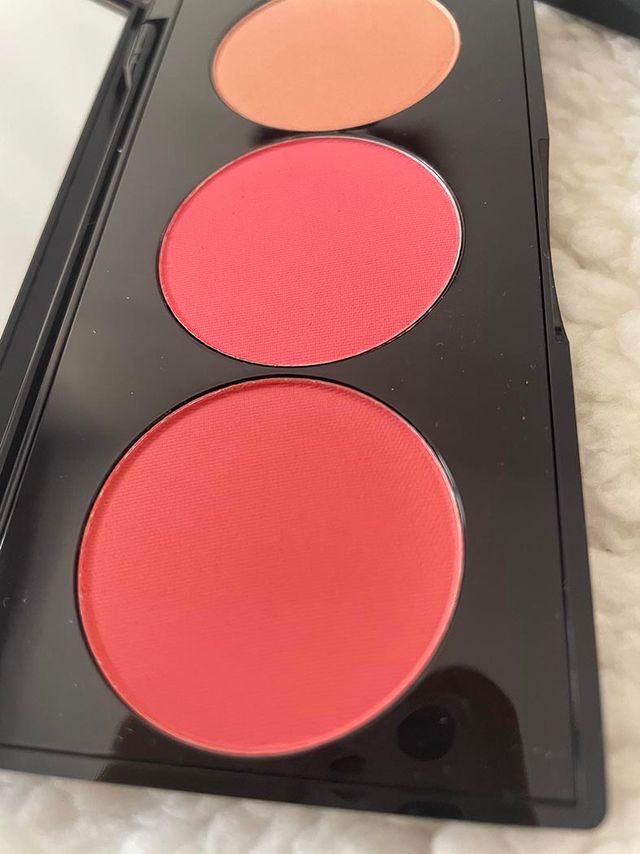 Palette blush e illuminante in Culver City Coral
