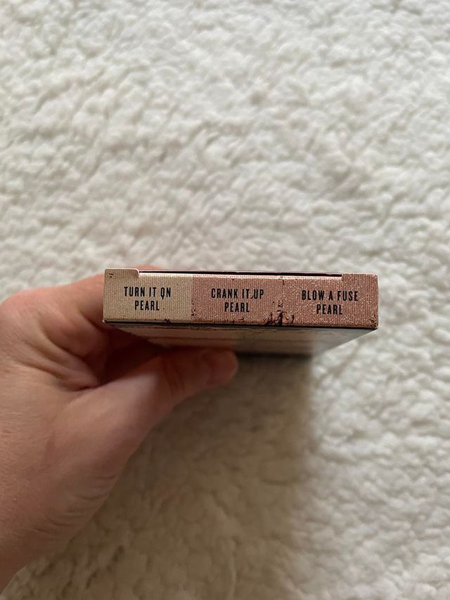 Spotlight Palette in Pearl