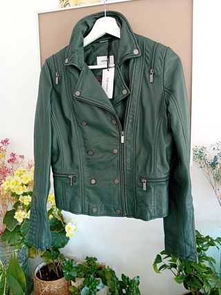 CAZADORA PIEL CRUZADA COLOR VERDE TALLA 38