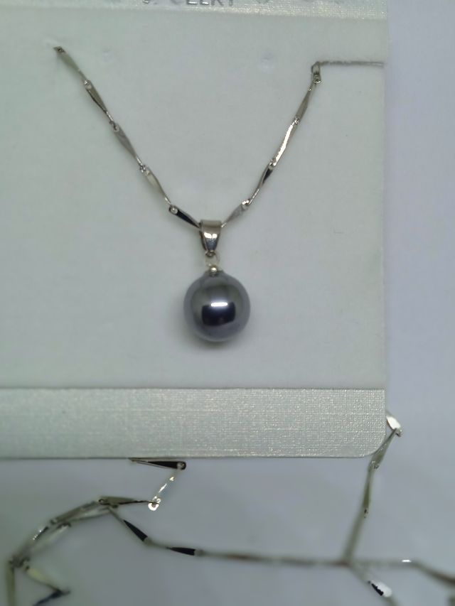 Collana con orecchini