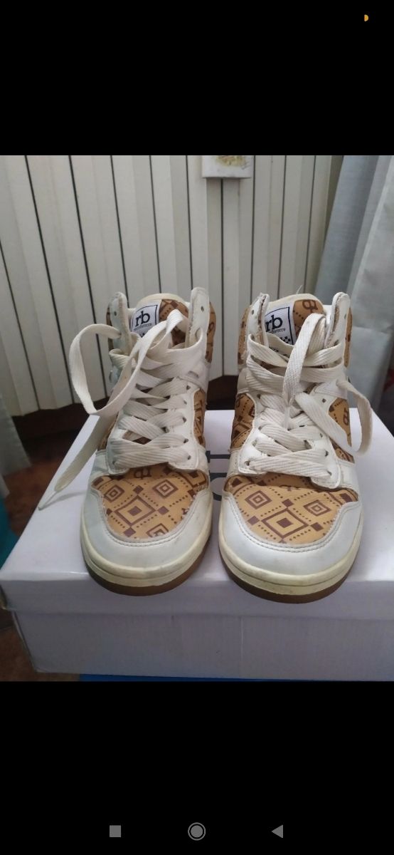 scarpe Roccobarocco con rialzo interno, numero 38